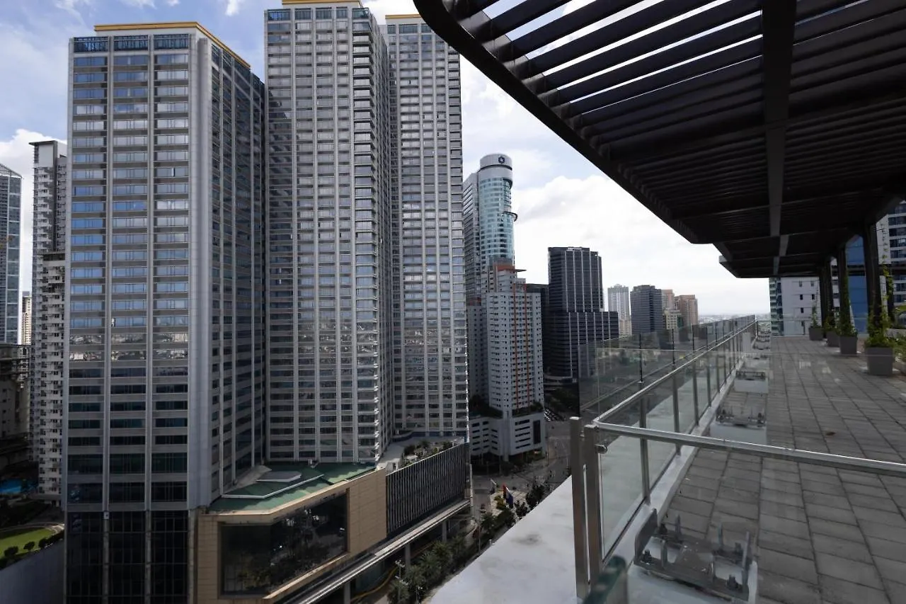 Aparthotel Lush Residences Makati Makati City