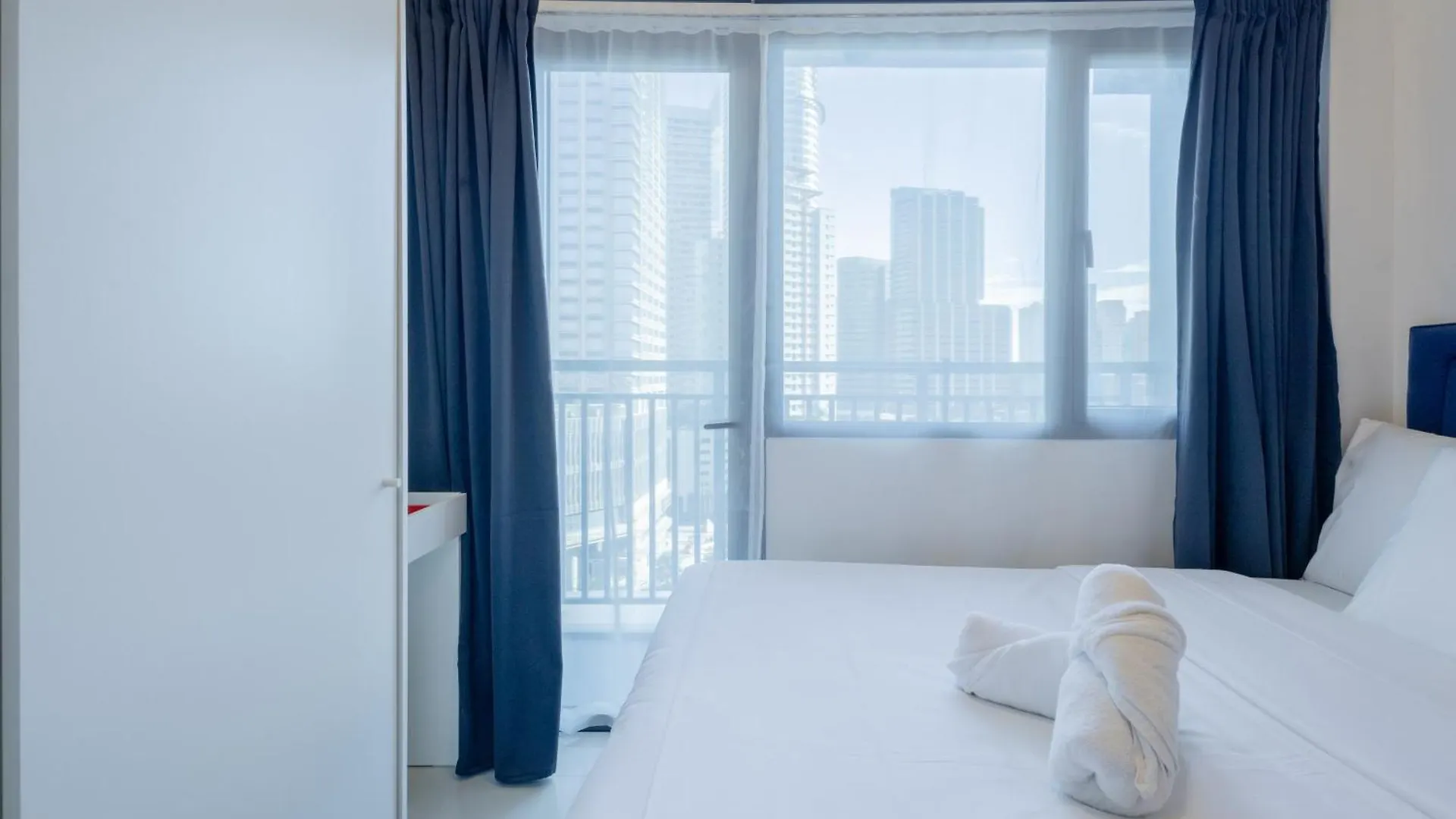 Lush Residences Makati Makati City 4*,  Filipíny