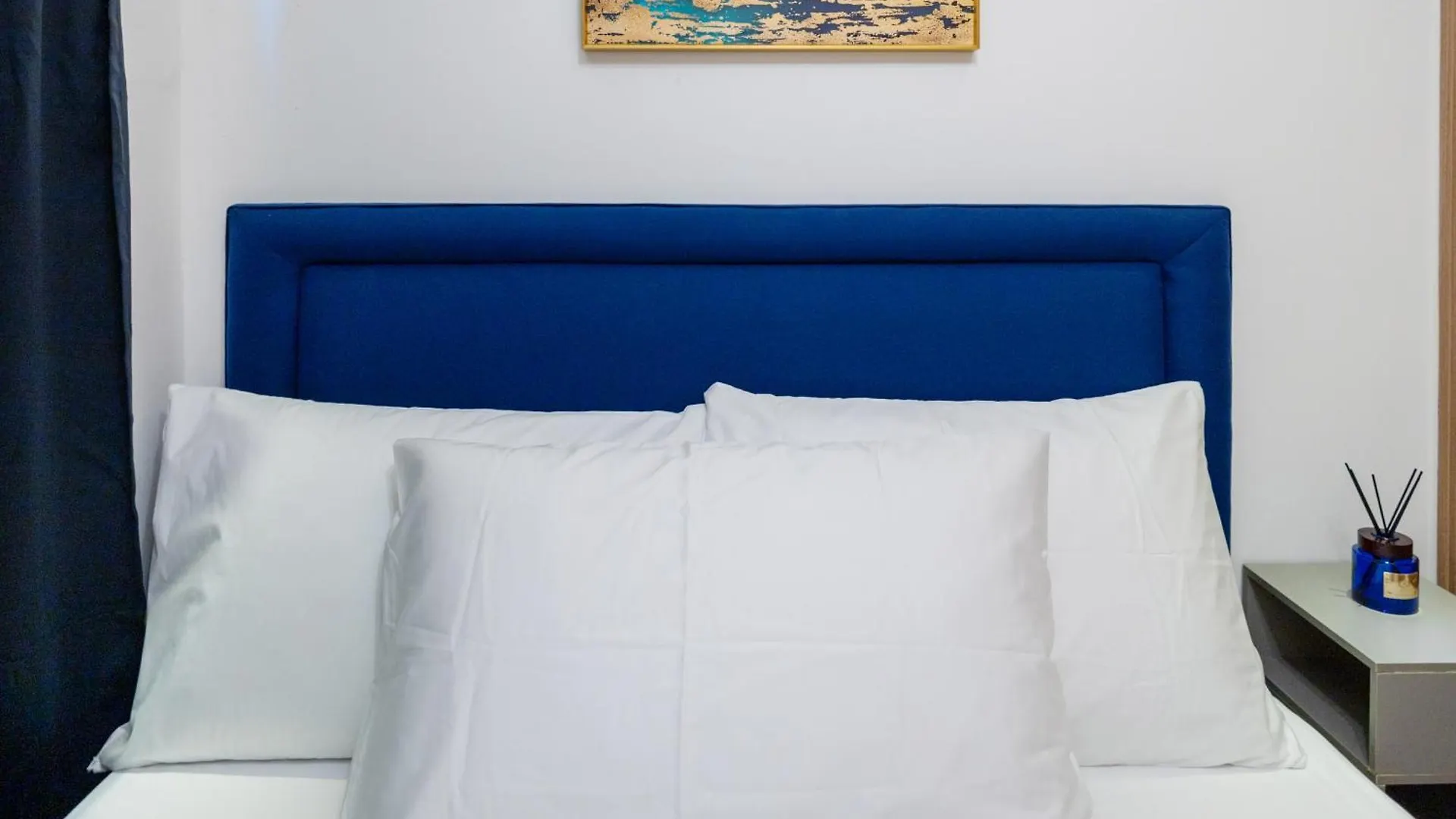 **** Aparthotel Lush Residences Makati Makati City Filipíny