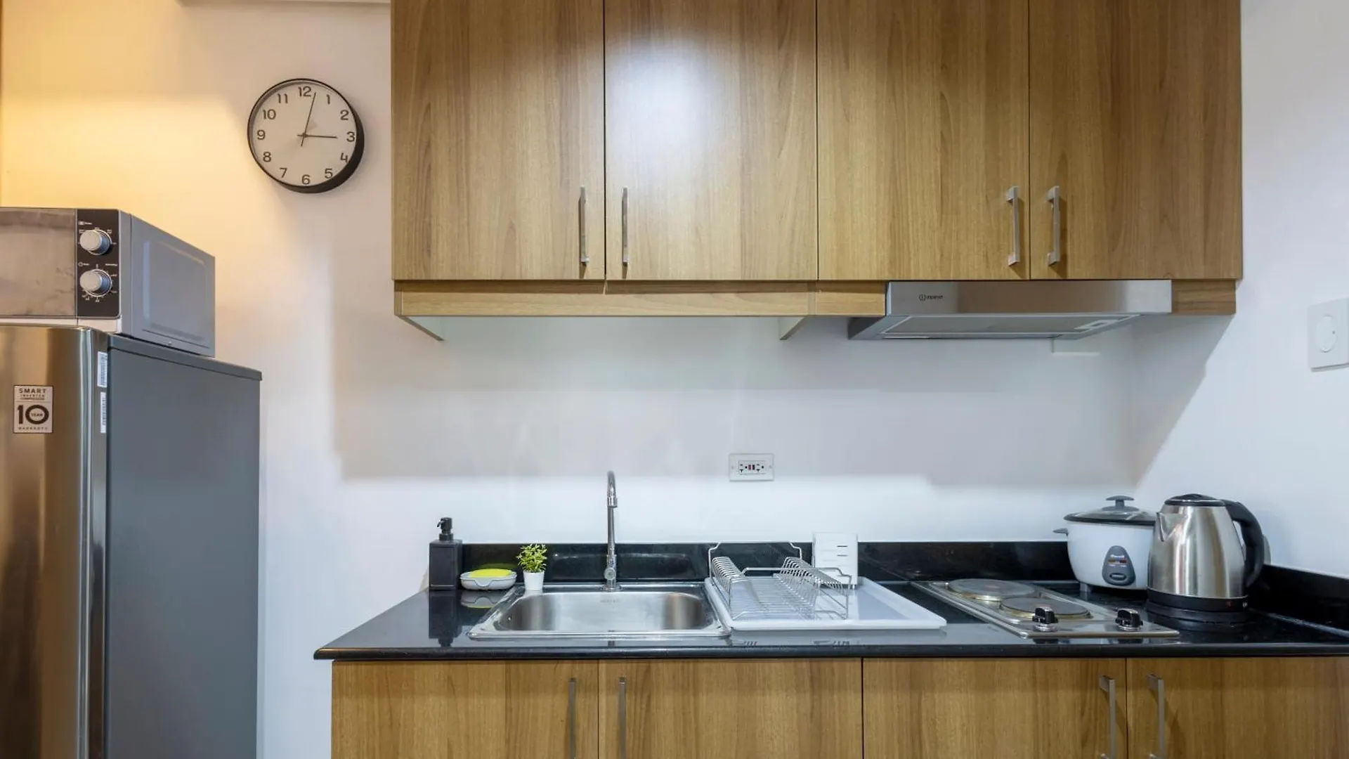 Lush Residences Makati Makati City 4*,